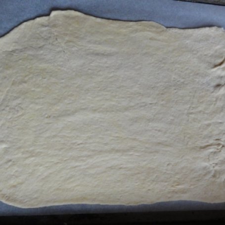 Krok 1 - Prosta pizza z pieczarkami i szynką foto