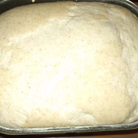 Krok 3 - Prosty chleb pszenny na zakwasie foto