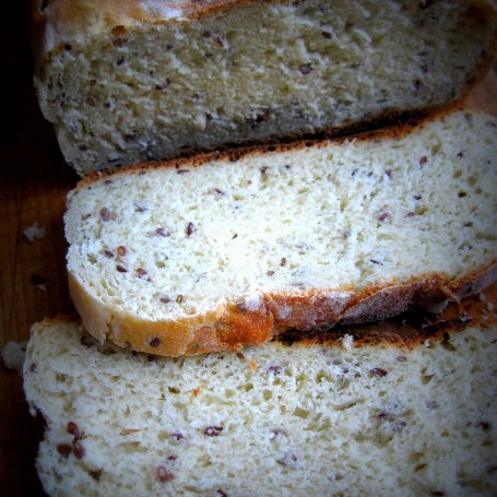 Krok 4 - Prosty chlebek pszenny z siemieniem lnianym foto