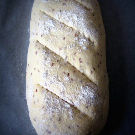 Krok 3 - Prosty chlebek pszenny z siemieniem lnianym foto