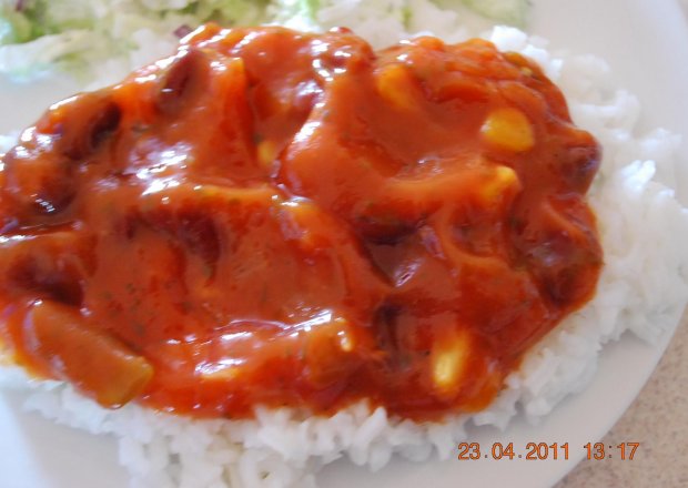 Fotografia przedstawiająca prosty sos do ryzu