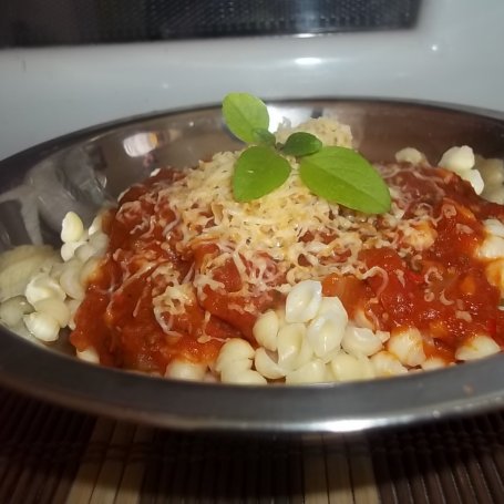 Krok 5 - Prosty sos pomidorowy do makaronu foto