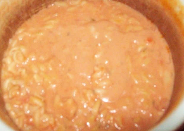 Fotografia przedstawiająca Prosty sposób na zupę pomidorową