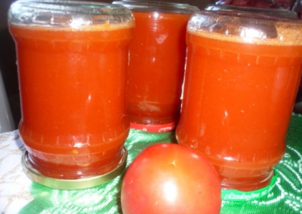 Fotografia przedstawiająca Przecier pomidorowy na zimę