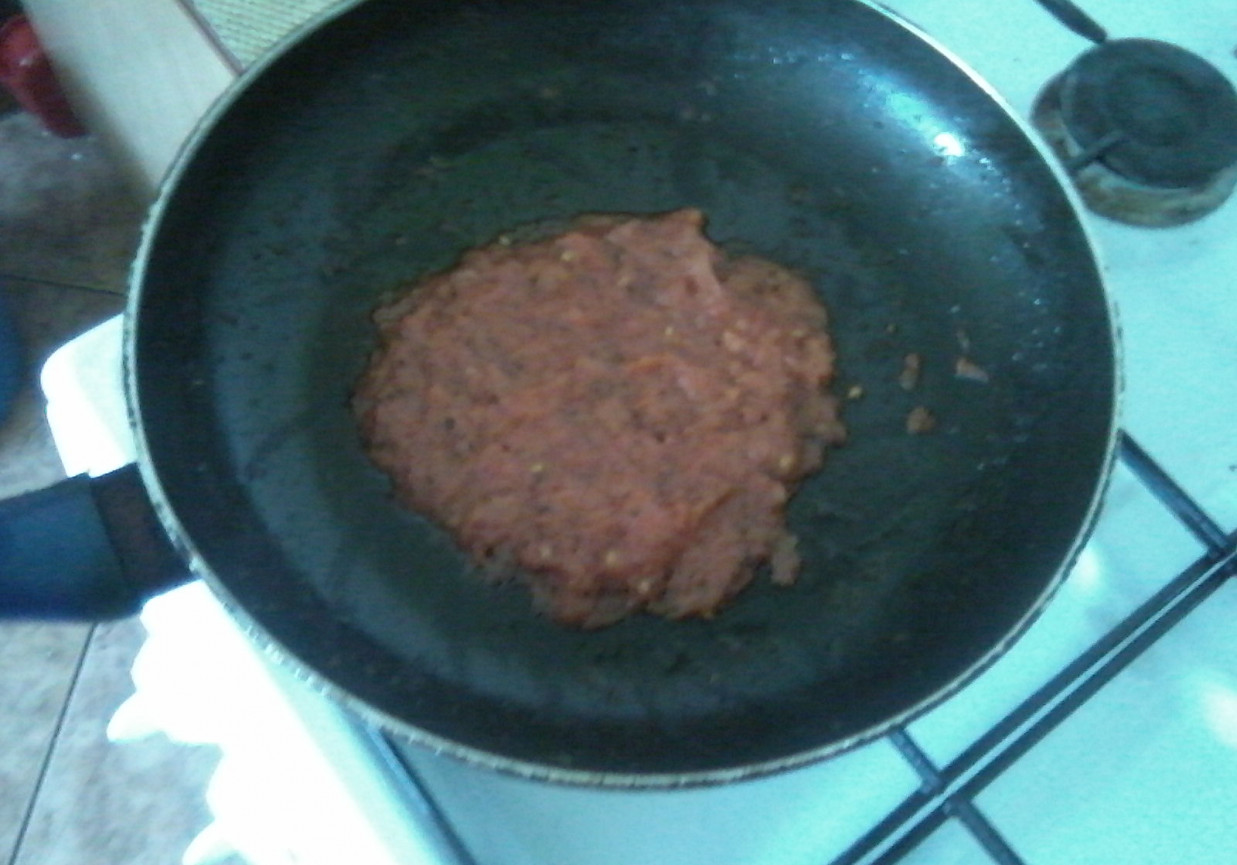 Przecier pomidorowy z bazylia i czosnkiem foto