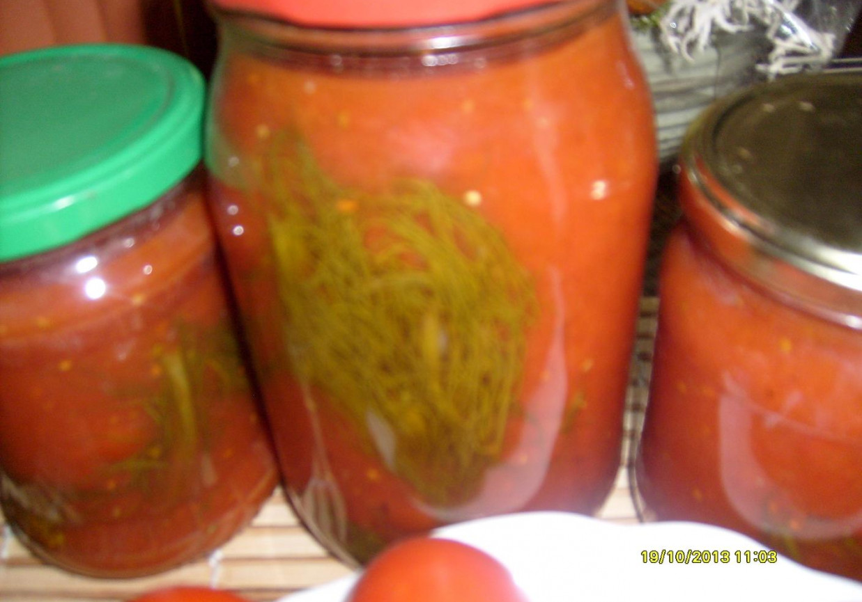 Przecier pomidorowy z koprem do słoików foto