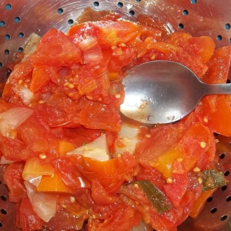 Krok 3 - Przecier pomidorowy z włoszczyzną foto