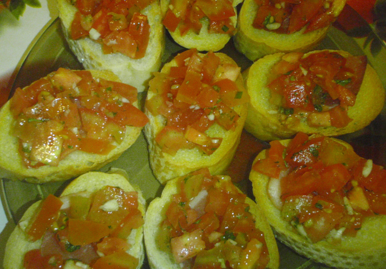 Przekąska a\'la bruschetta foto