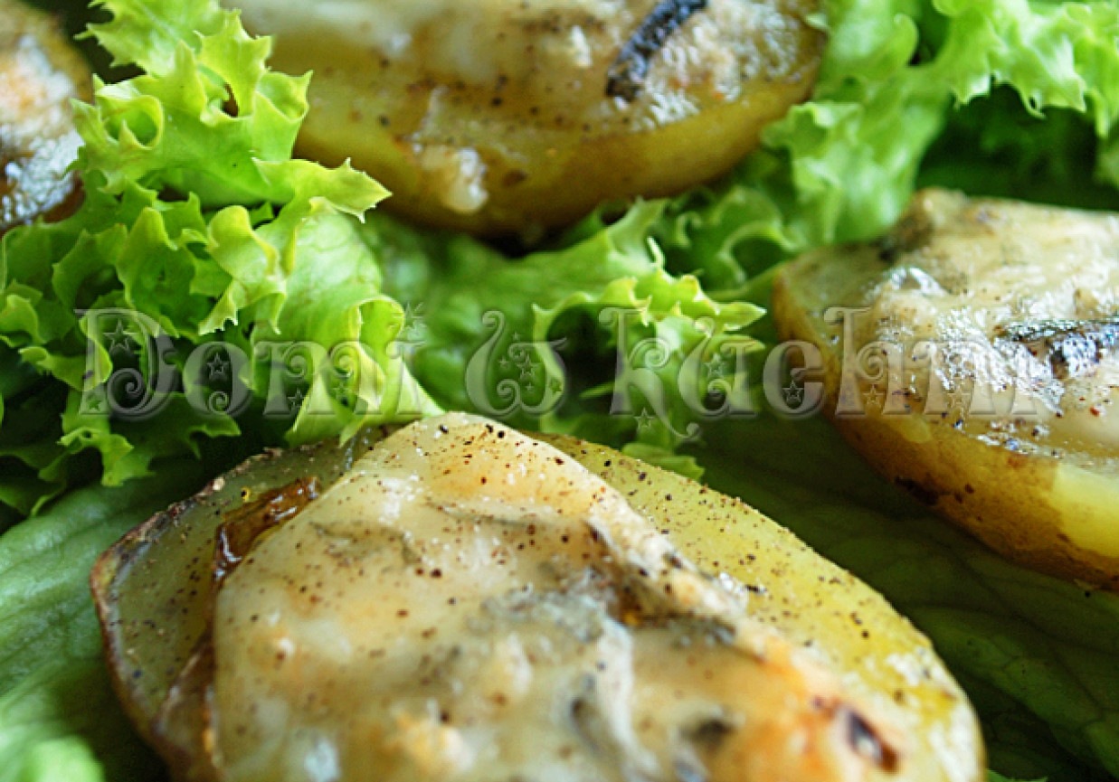 Przekąska kibica - ziemniaczki z gorgonzolą foto