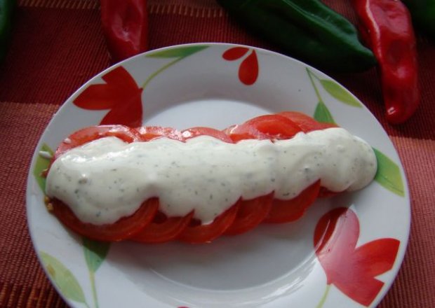 Fotografia przedstawiająca Przekąska z pomidorów