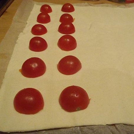 Krok 3 - Przekąski z pomidorkami koktajlowymi foto