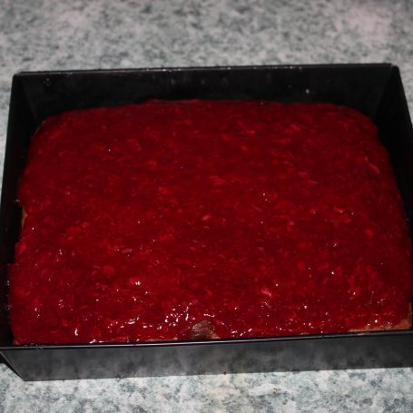 Krok 10 - Przekładaniec wiśniowo-czekoladowy foto