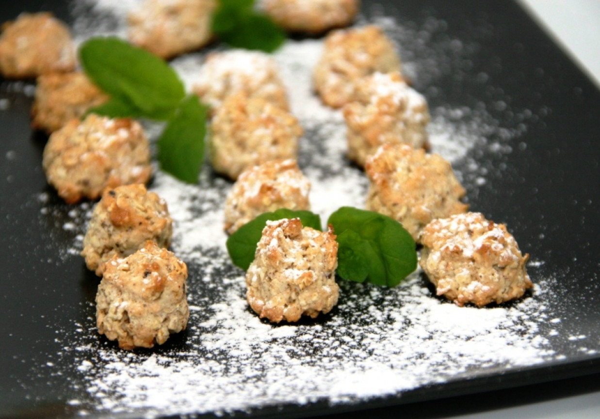 Przepis dnia II, odc. 23. Makaroniki owsiane z pieprzem cayenne foto