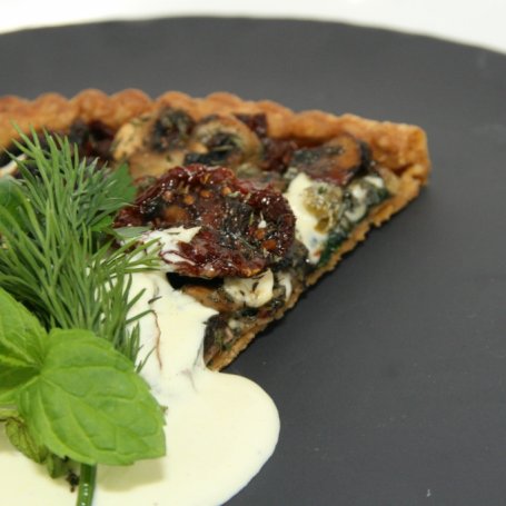 Krok 7 - Przepis dnia II, odc. 43: Tarta pieczarkowa ze szpinakiem foto