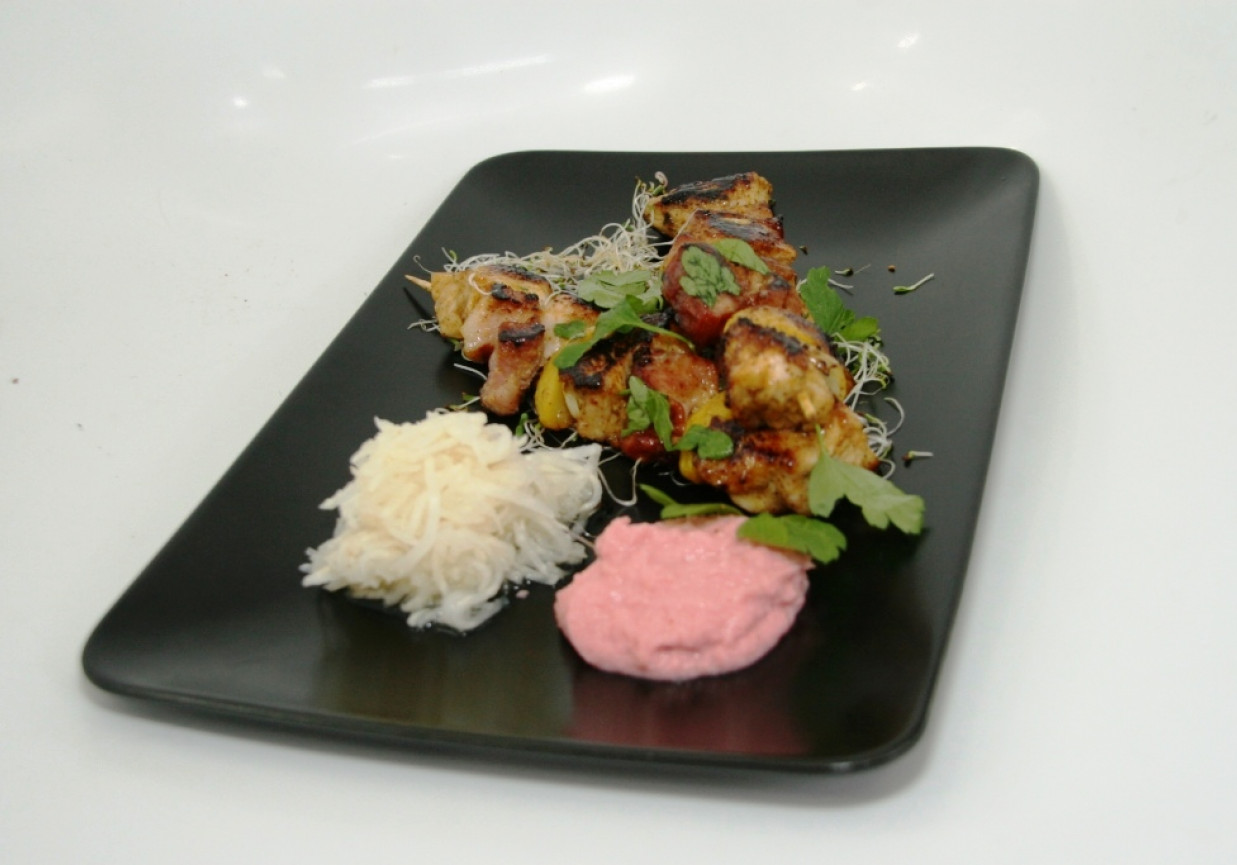 Przepis dnia II, odc. 44: Szaszłyki z indyka z chrzanem żurawinowym foto