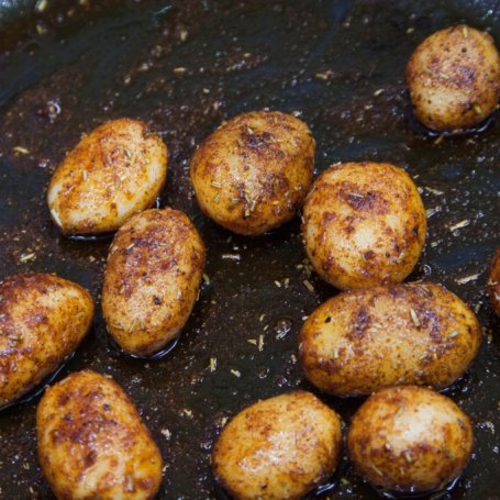 Krok 3 - Przepis dnia III, odc. 19: Pieczony filet z turbota z sosem ziołowym foto