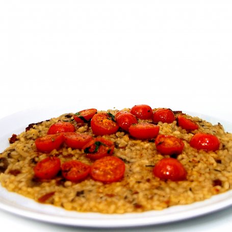 Krok 5 - Przepis dnia III, odc. 41: Risotto z suszonymi pomidorami i pieczarkami foto