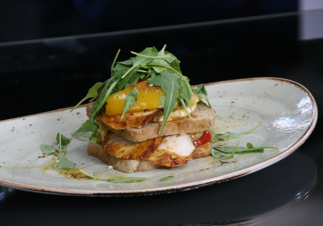 Przepis dnia III, odc. 48: Camembert pieczony z kurczakiem foto