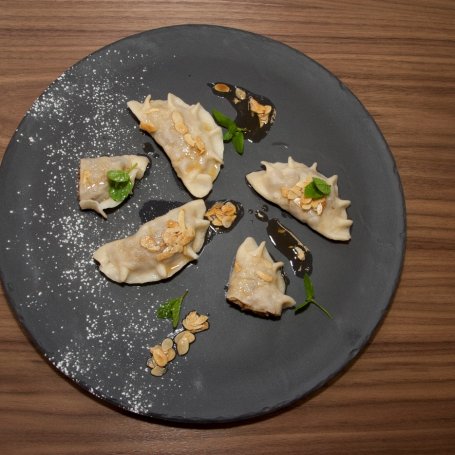 Krok 6 - Przepis dnia IV, odc. 2: Pierożki z jabłkami i rodzynkami foto