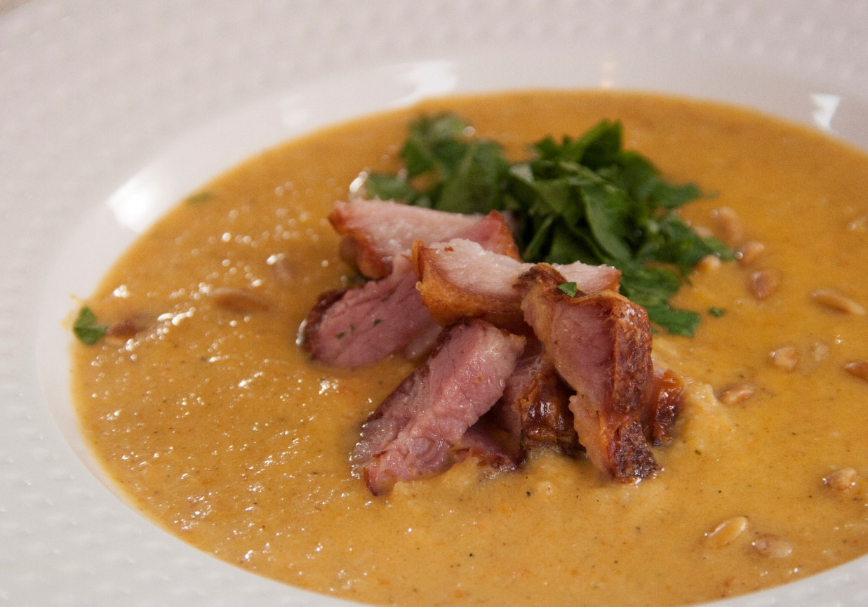 Przepis dnia IV, odc. 34: Zupa krem z pasternaku z pieczonym boczkiem foto