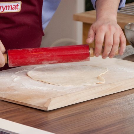 Krok 2 - Przepis dnia IV, odc. 37: Pierogi z kaszanką i pieczonymi burakami i sałatka z ogórków kwaszonych foto