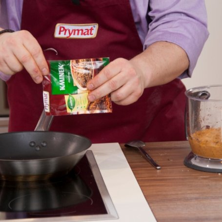 Krok 4 - Przepis dnia IV, odc. 58: Pasta z fasoli z ekspresowymi bułeczkami foto