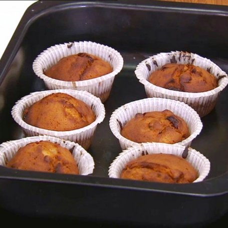 Krok 5 - Przepis dnia, odc. 14. Jabłkowe muffiny z rodzynkami i cynamonem foto