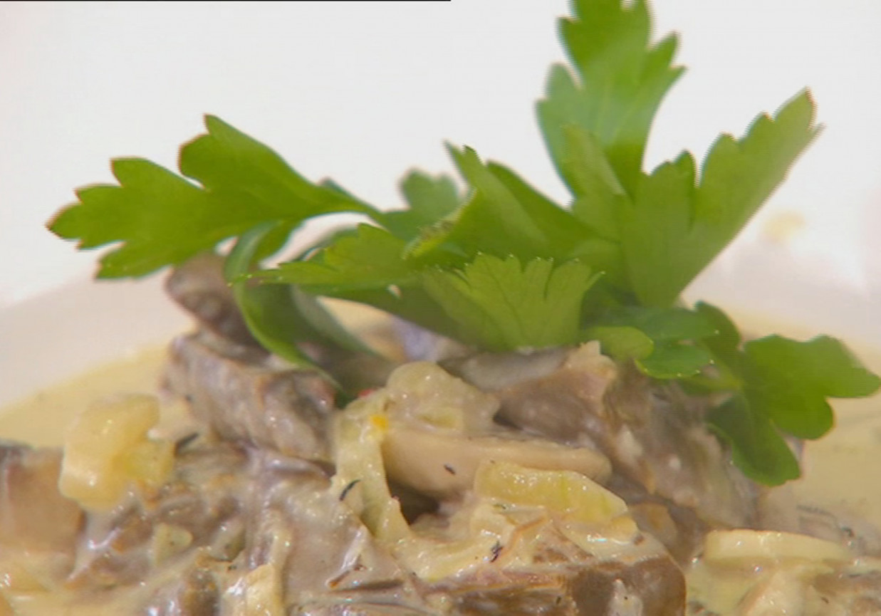 Przepis dnia, odc. 36. Potrawka z żołądków drobiowych z chrzanem foto