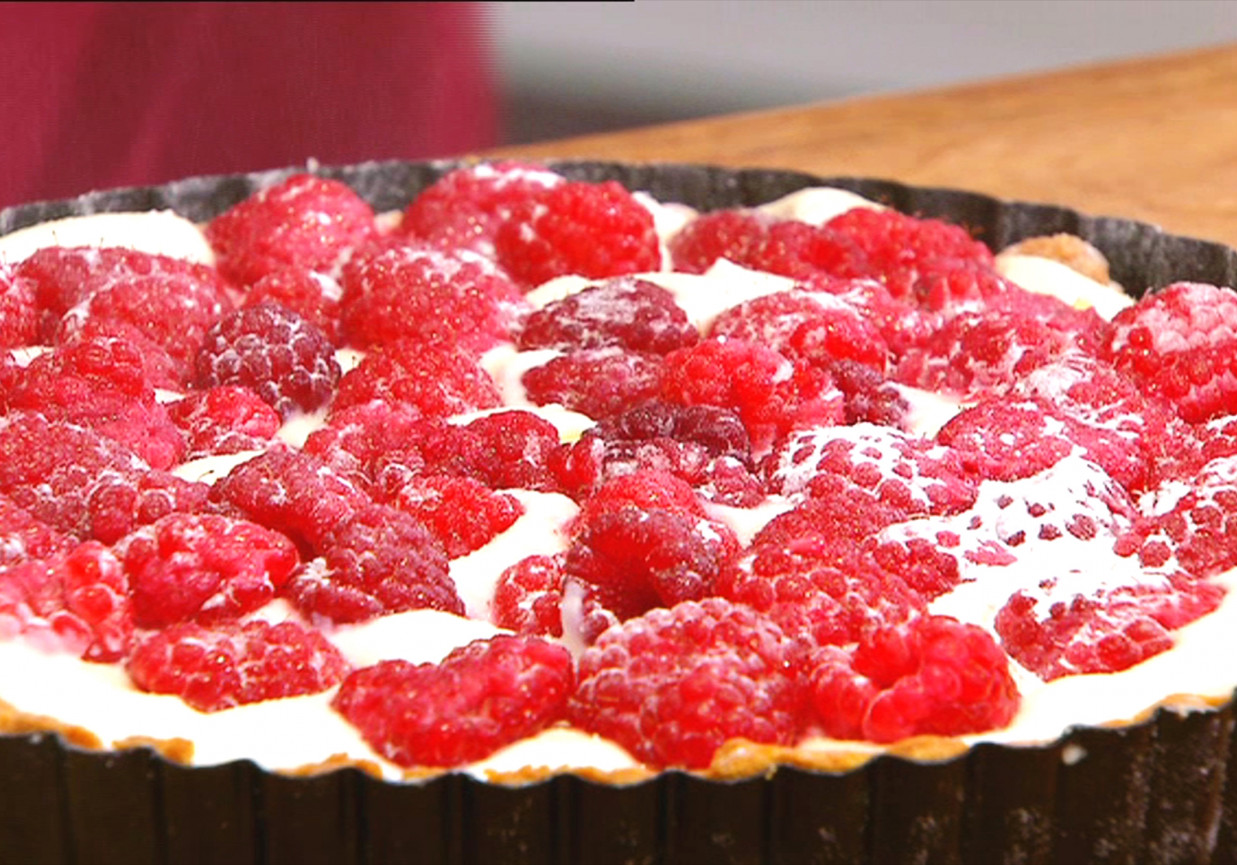 Przepis dnia, odc. 49. Krucha tarta z bitą śmietaną i malinami foto