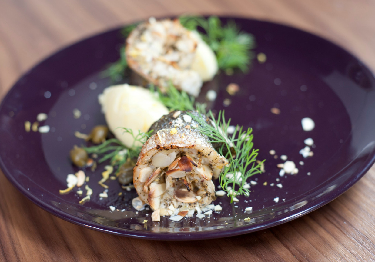 Przepis Dnia V: Okoń pieczony z migdałami i purée cytrynowym, odc. 52 foto