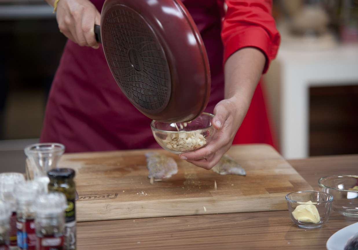 Przepis Dnia V: Okoń pieczony z migdałami i purée cytrynowym, odc. 52 foto