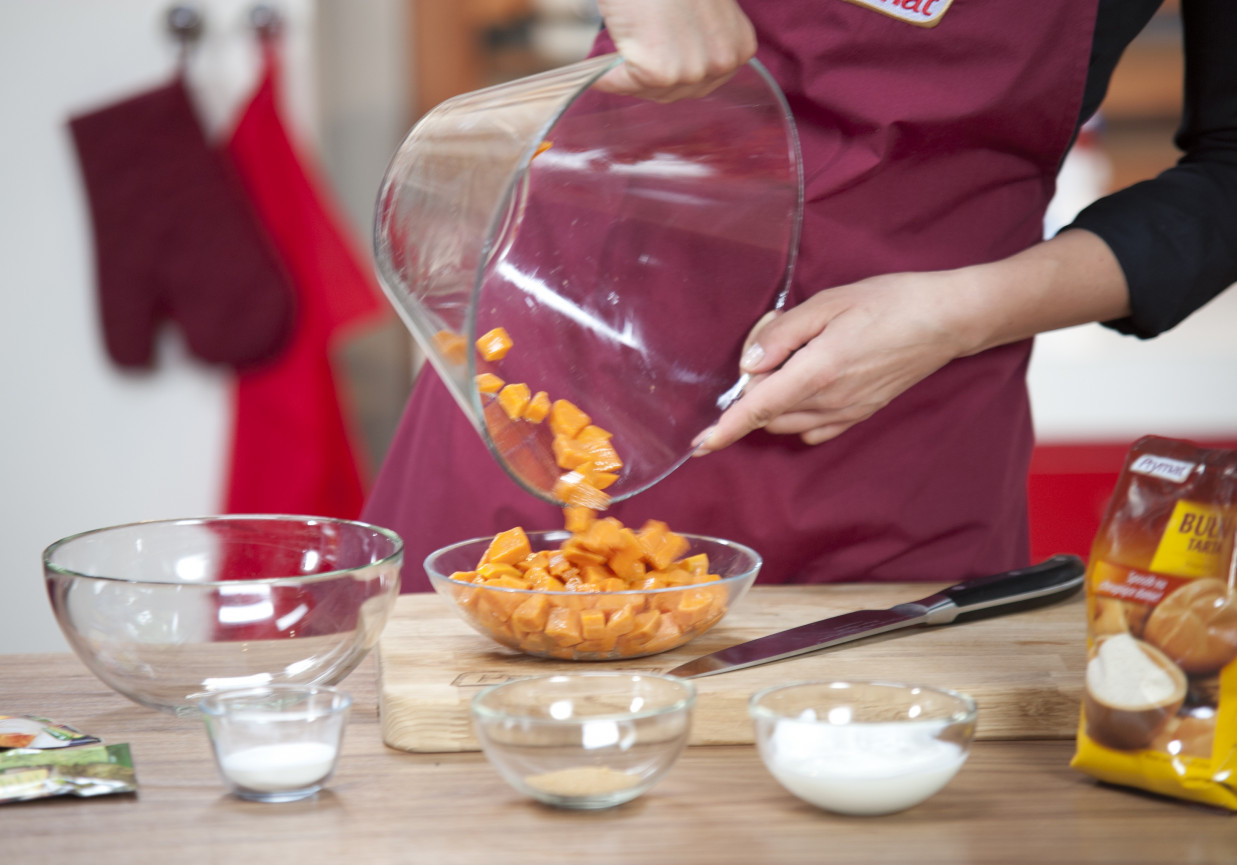 Przepis Dnia V: Pączki ze słodkich ziemniaków, odc. 54 foto