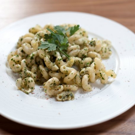 Krok 5 - Przepis dnia V: Pesto po polsku z oscypkiem, odc. 25 foto