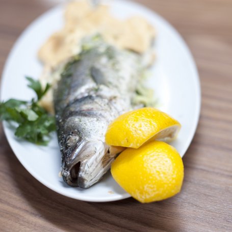 Krok 4 - Przepis dnia V: Ryba pieczona w soli, odc. 57 foto