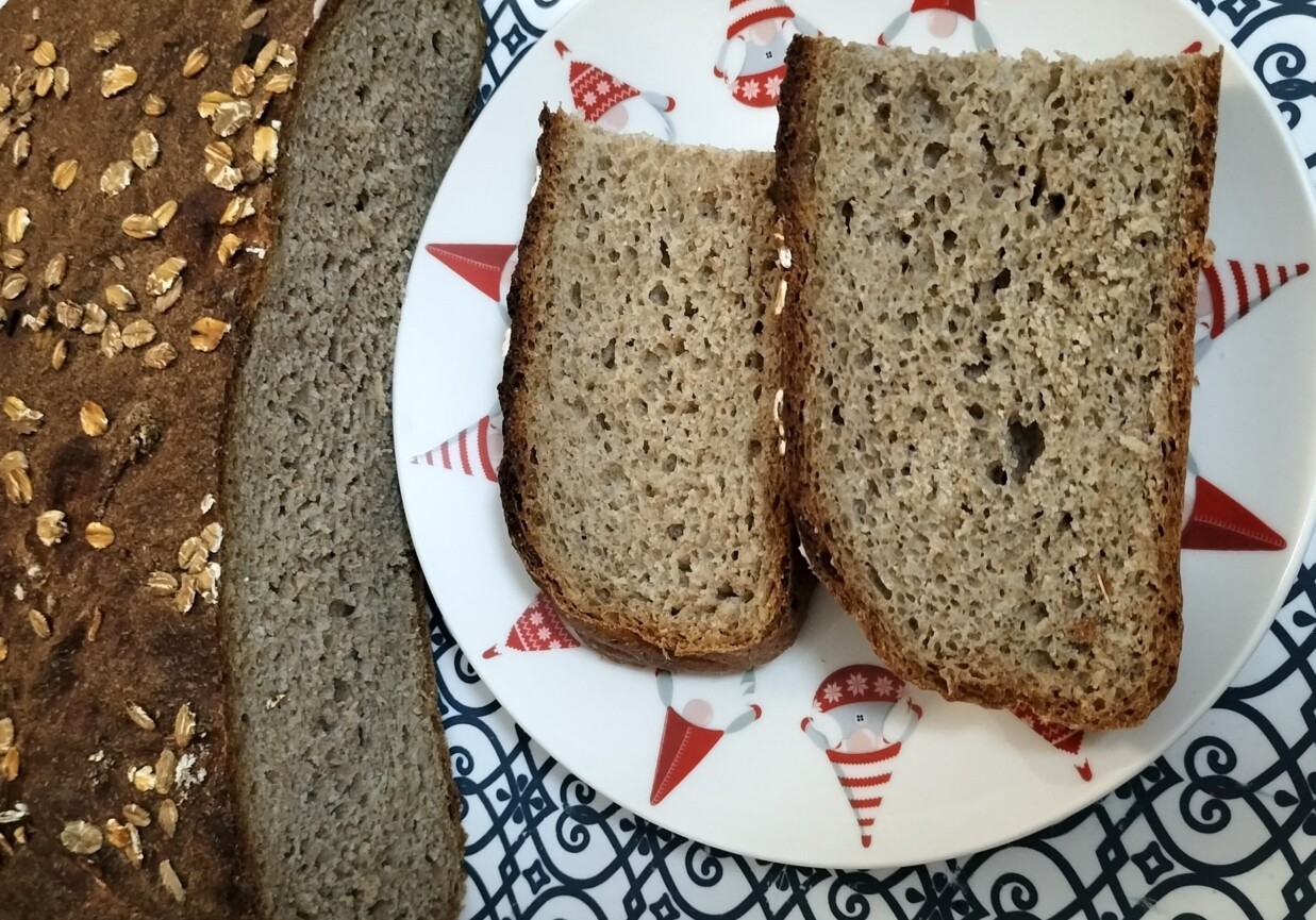 Przepis ekspresowy by upiec smakowity chlebek domowy foto