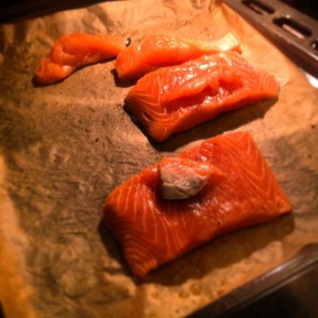 Krok 3 - Przepis na łososia dla "opornych kucharzy" :) foto