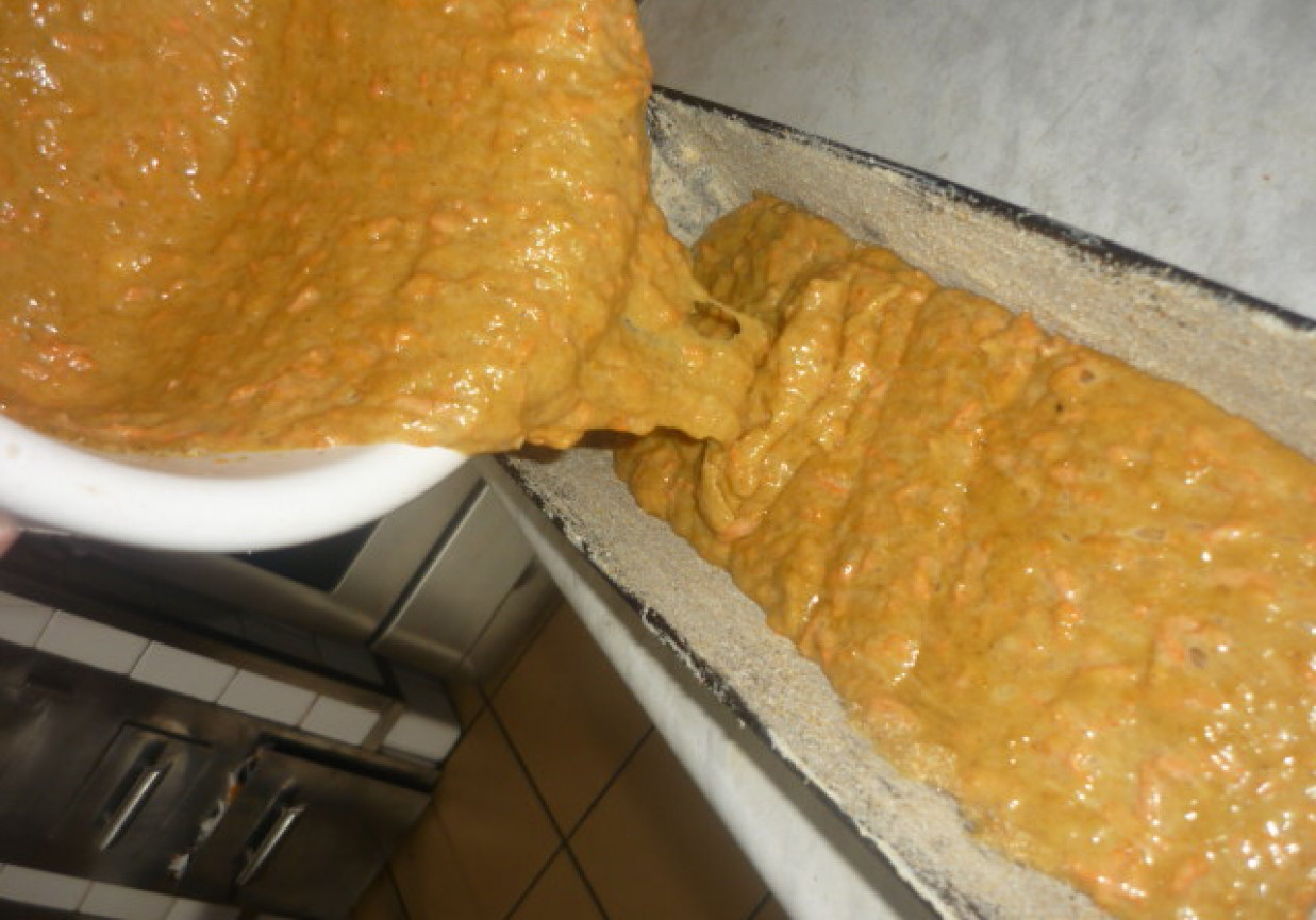 Przepyszne ciasto marchwiowe foto