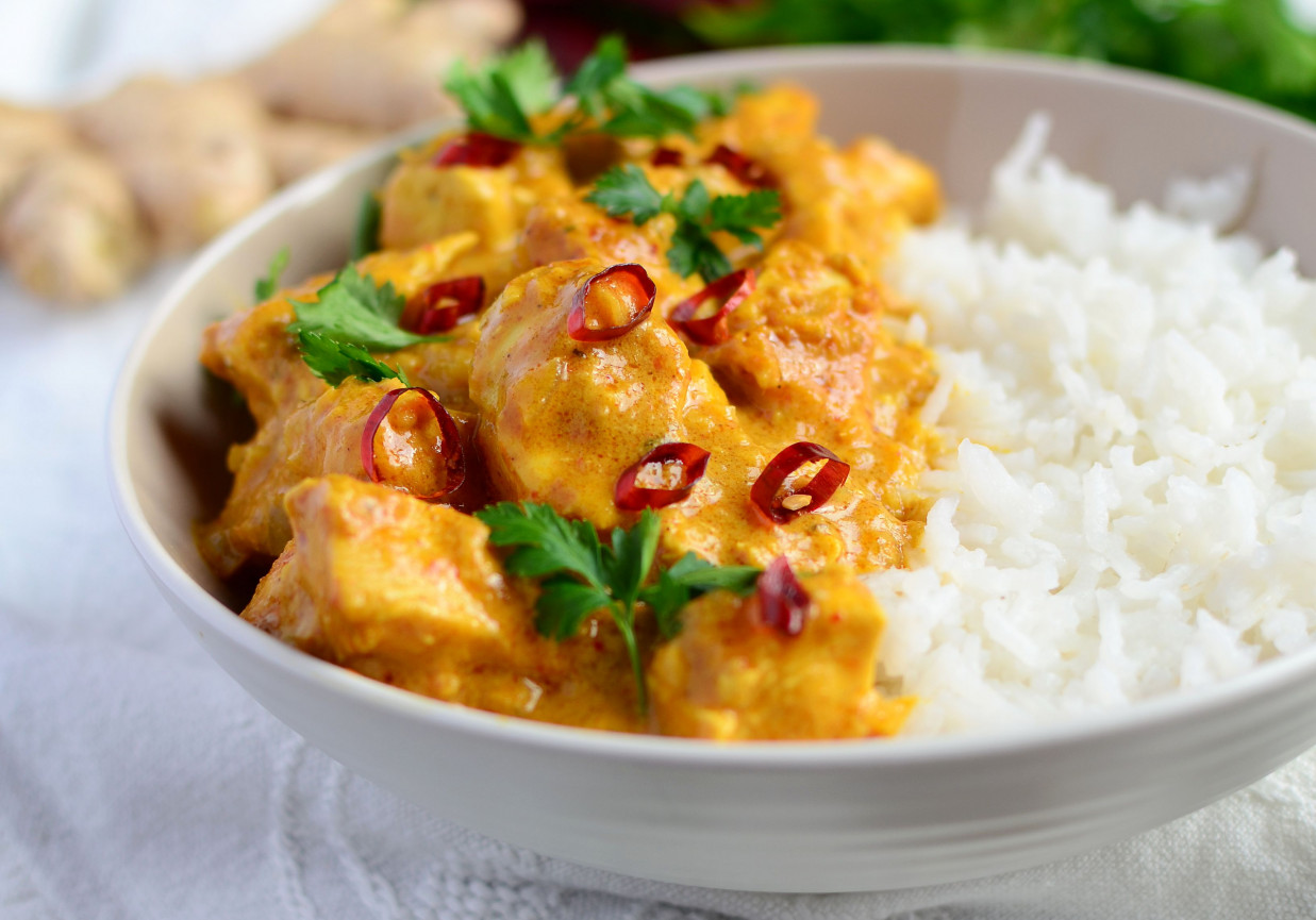Przepyszne curry z kurczaka foto