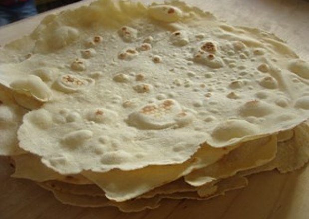 Fotografia przedstawiająca pszenna tortilla w wersji domowej