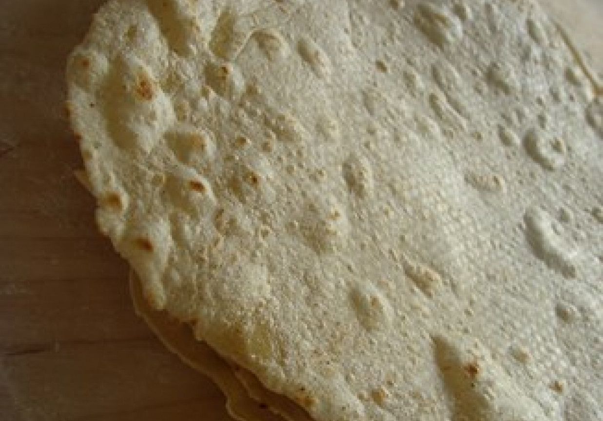 pszenna tortilla w wersji domowej foto