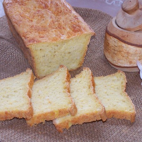 Krok 5 - Pszenno-kukurydziany, czyli żółty chlebek na śniadanie foto