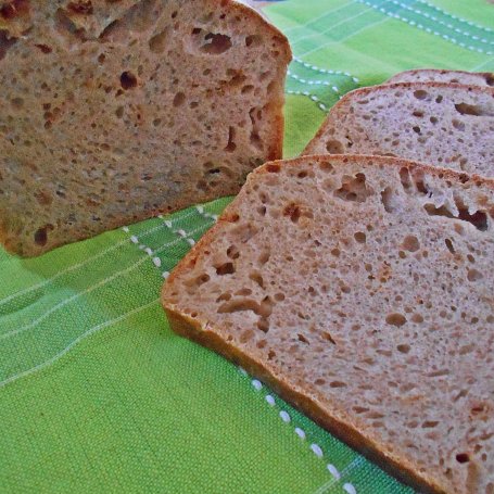 Krok 6 - Pszenno-żytni chleb na zakwasie foto
