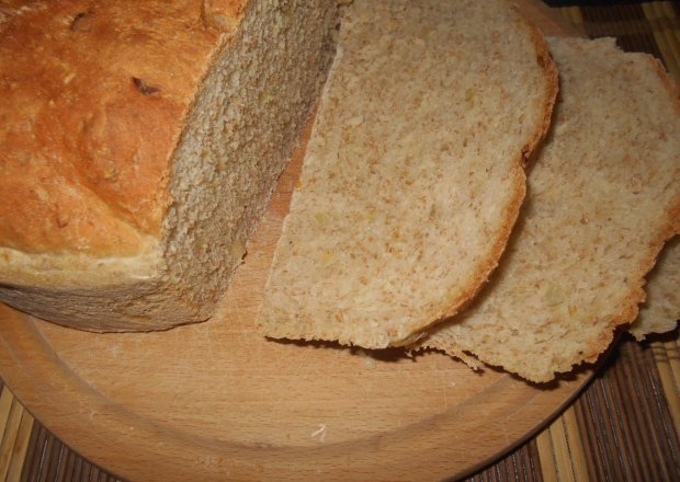 Fotografia przedstawiająca Pszenny chleb cebulowy