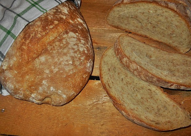 Fotografia przedstawiająca Pszenny chleb na drożdżach