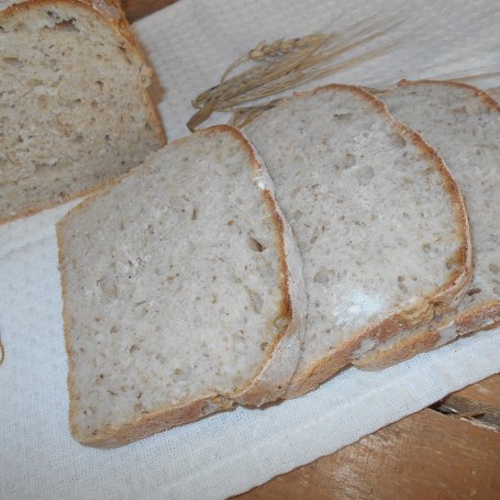 Krok 7 - Pszenny chleb z ostropestem na żytnim zakwasie foto