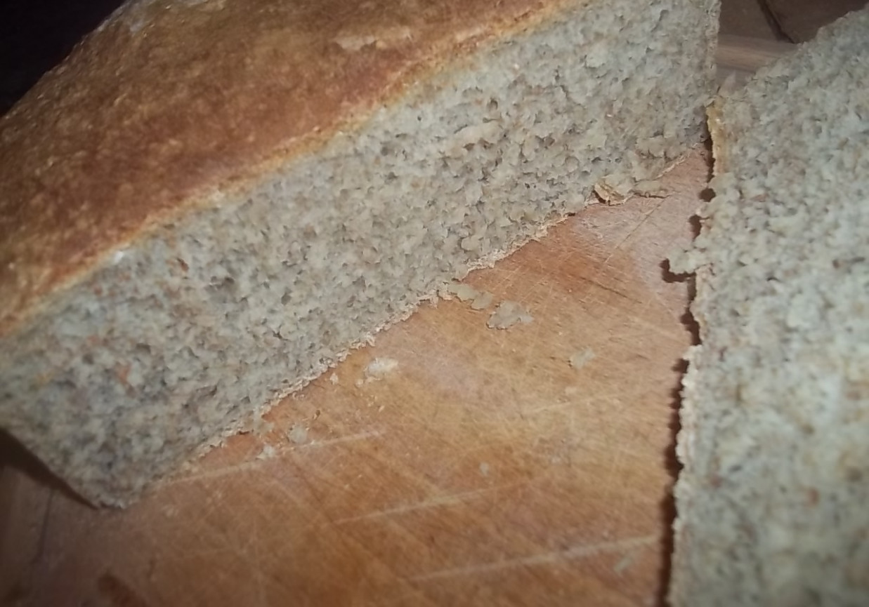 Pszenny chleb z płatkami owsianymi foto