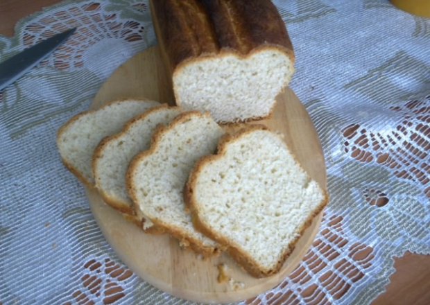 Fotografia przedstawiająca Pszenny śniadaniowy chlebek