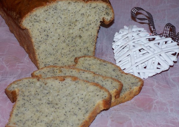 Fotografia przedstawiająca Pszenny z makiem, czyli pulchny chlebek