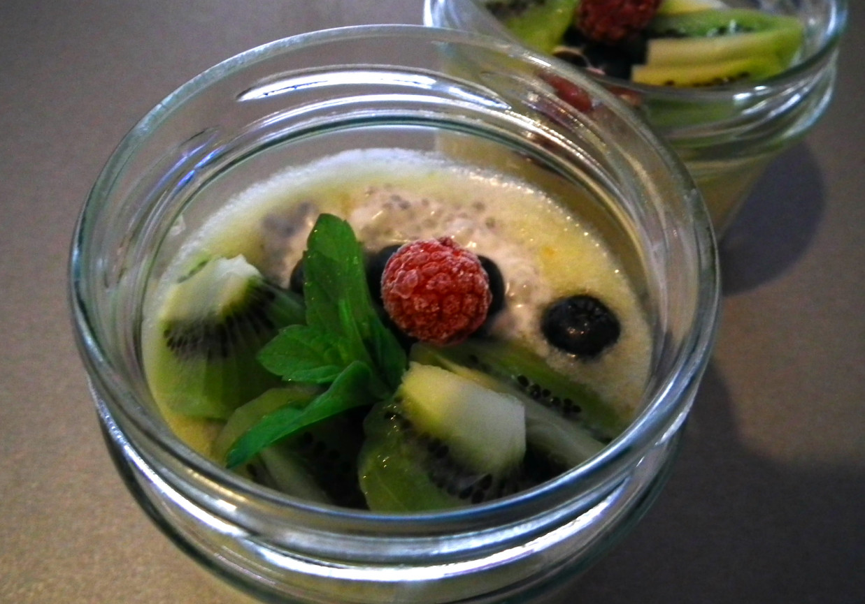 Pudding ananasowy z nasionami chia DoradcaSmaku.pl