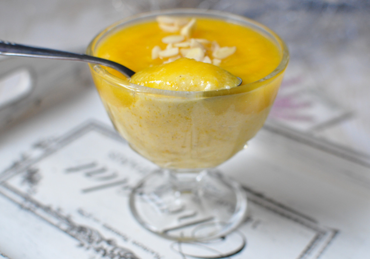 Pudding jaglano dyniowy z musem z mango  foto